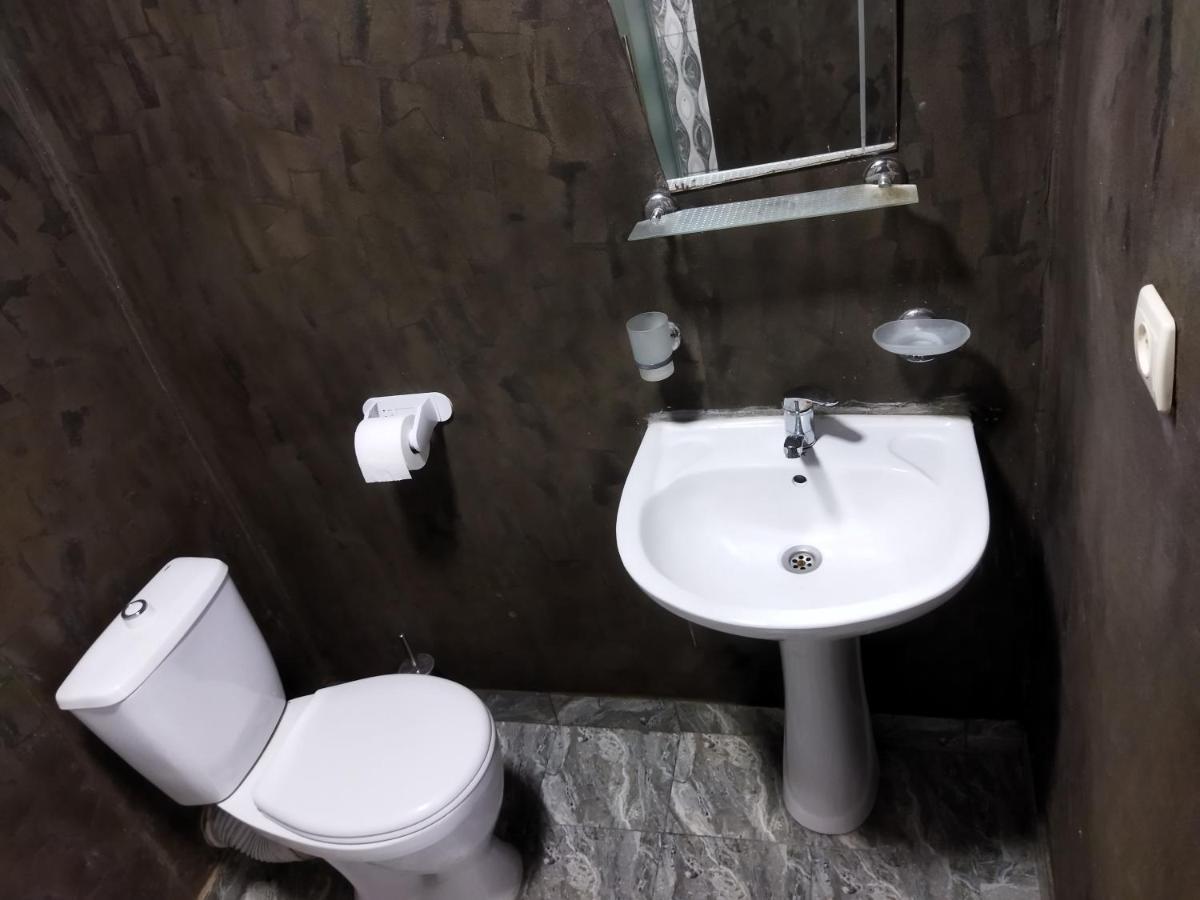 Shapatava Aparthotel Батуми Екстериор снимка