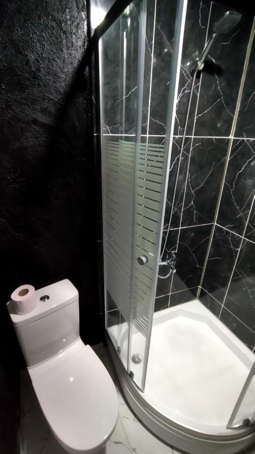 Shapatava Aparthotel Батуми Екстериор снимка