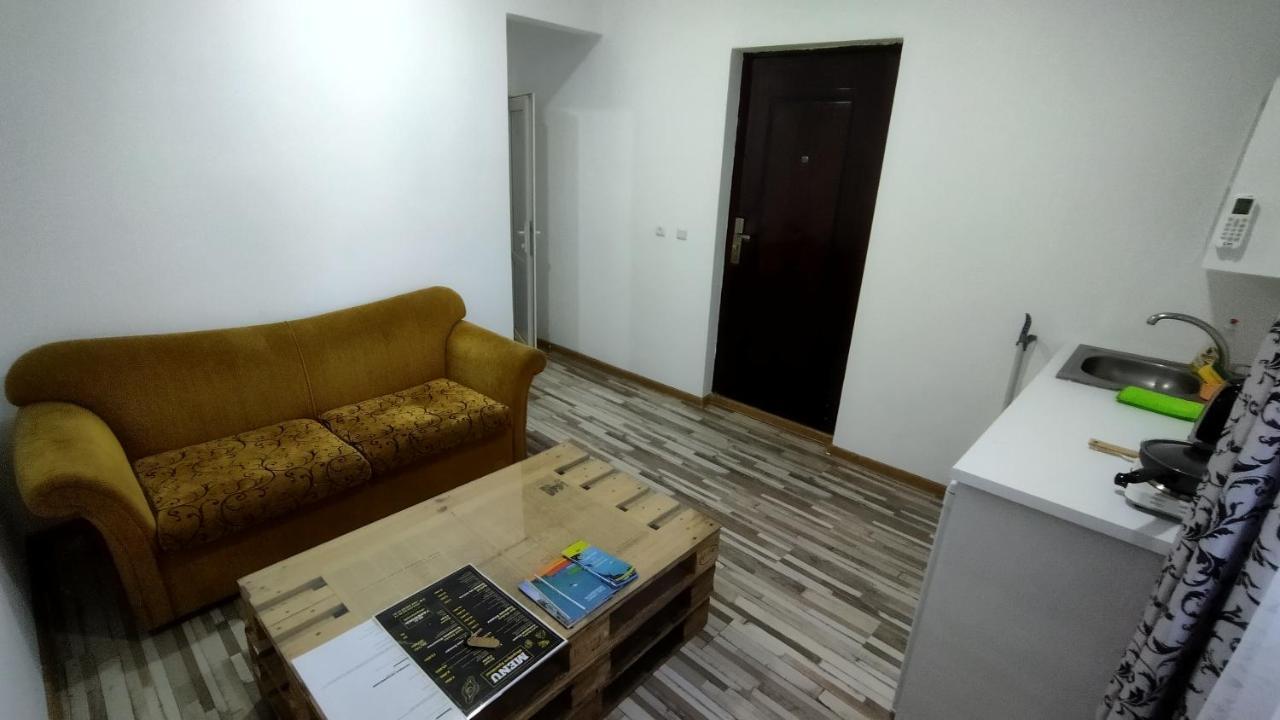 Shapatava Aparthotel Батуми Екстериор снимка